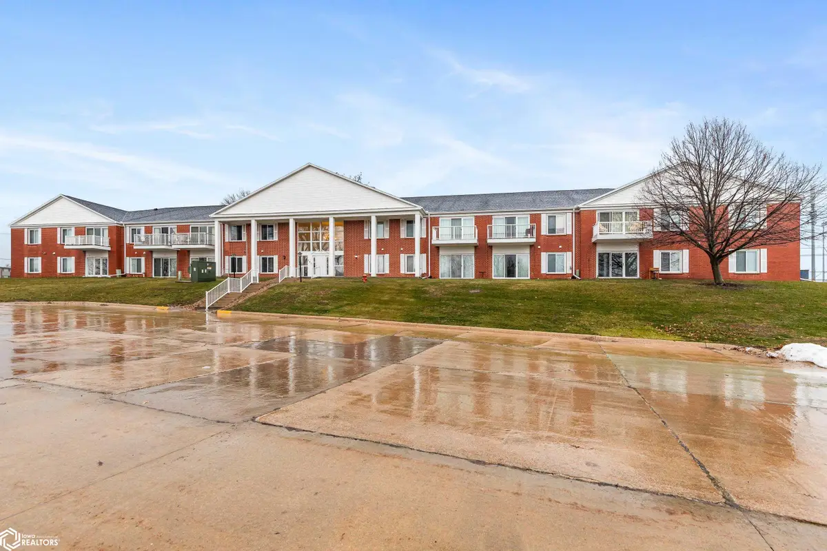 514 Olive Street E, Marshalltown, IA 50158 - Image #1