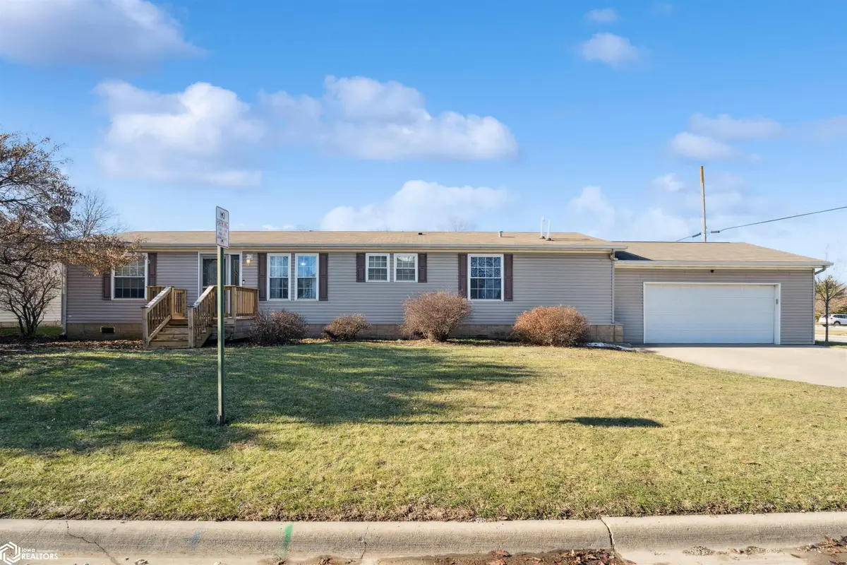 202 Park Place Nw, State Center, IA 50247 - Image #1