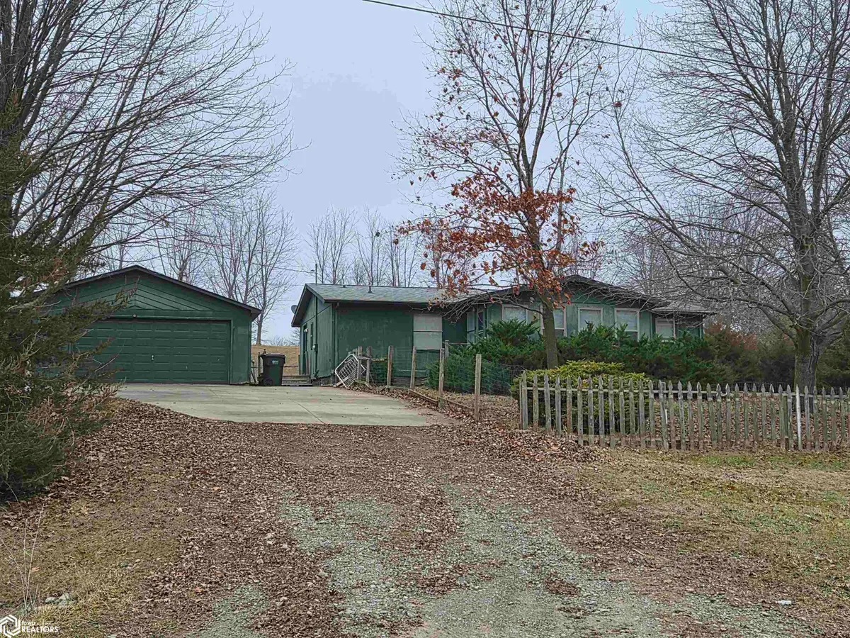 2411 255th Street, Oskaloosa, IA 52577 - Image #1