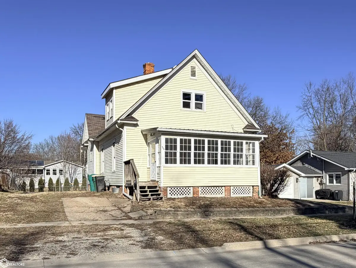 509 E Adams Avenue, Fairfield, IA 52556 - Image #1