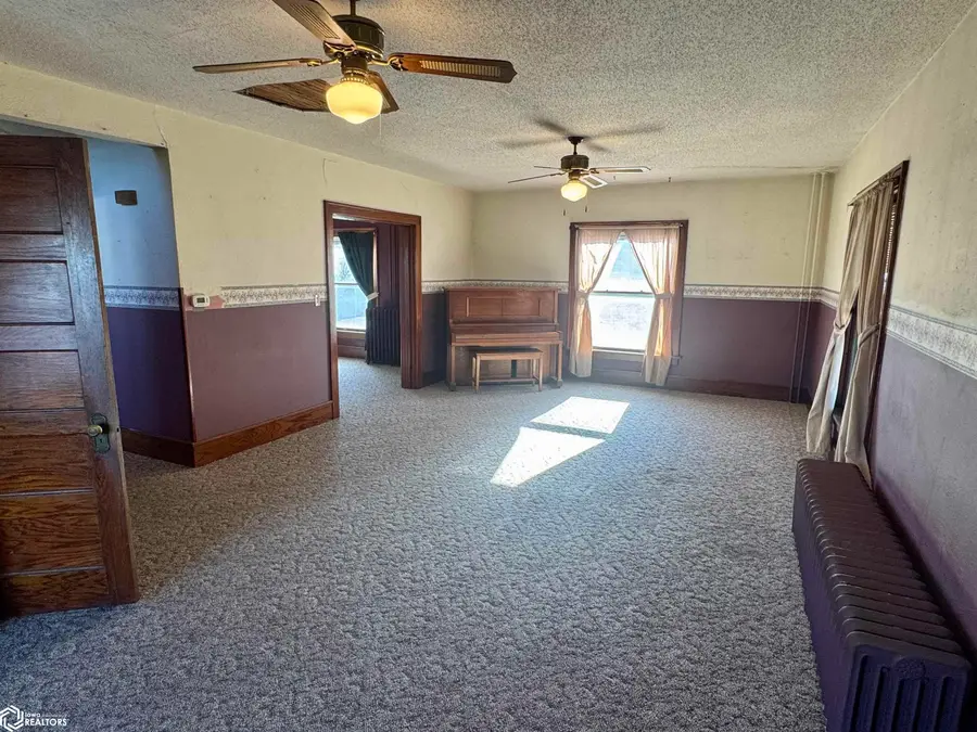 406 Washington Street, Victor, IA 52347 - Image #3