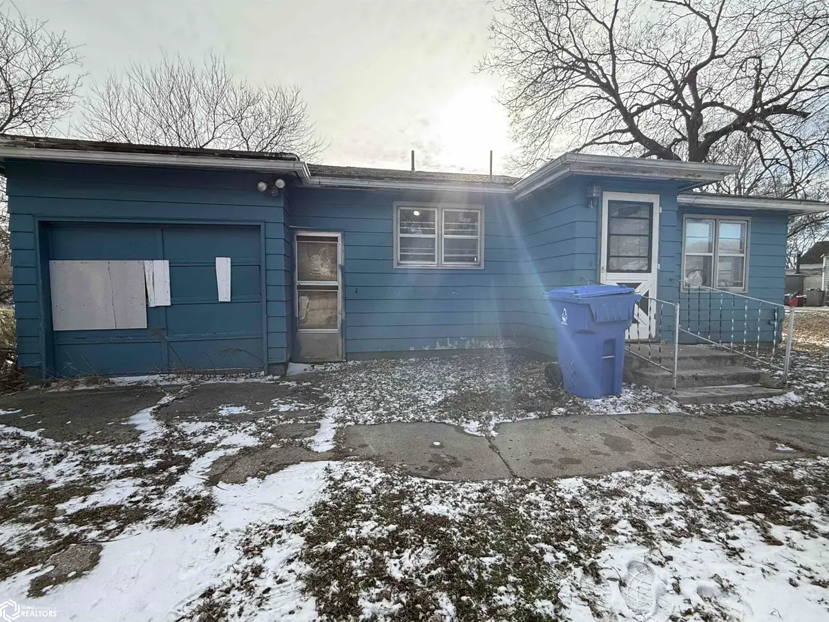 203 E Perry Street, Jefferson, IA 50129 - Image #1