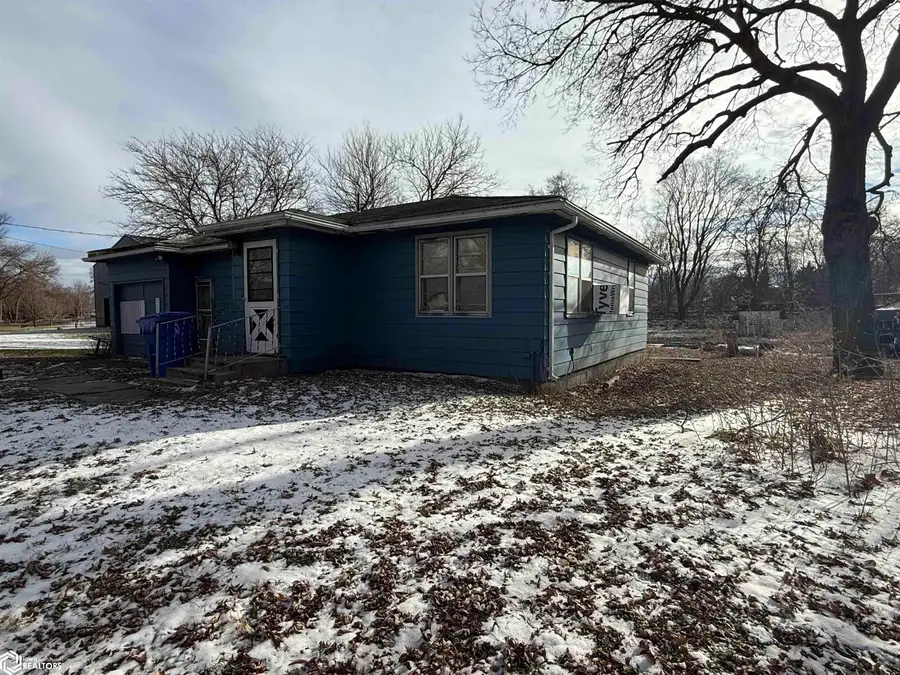 203 E Perry Street, Jefferson, IA 50129 - Image #2