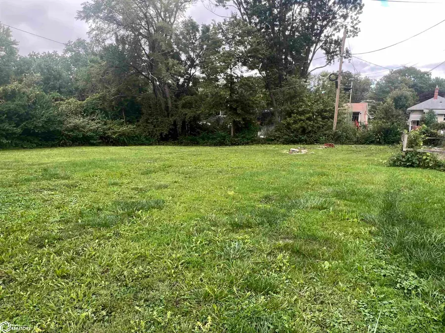 605 N 2nd Street, Fairfield, IA 52556 - Image #3