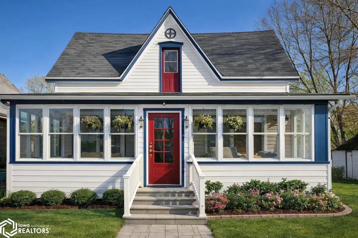 205 NE Q Street, Leon, IA 50144 - Image #1