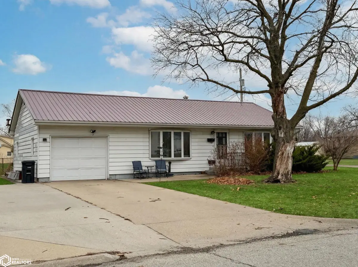 1009 E Monroe Street, Mount Pleasant, IA 52641 - Image #1