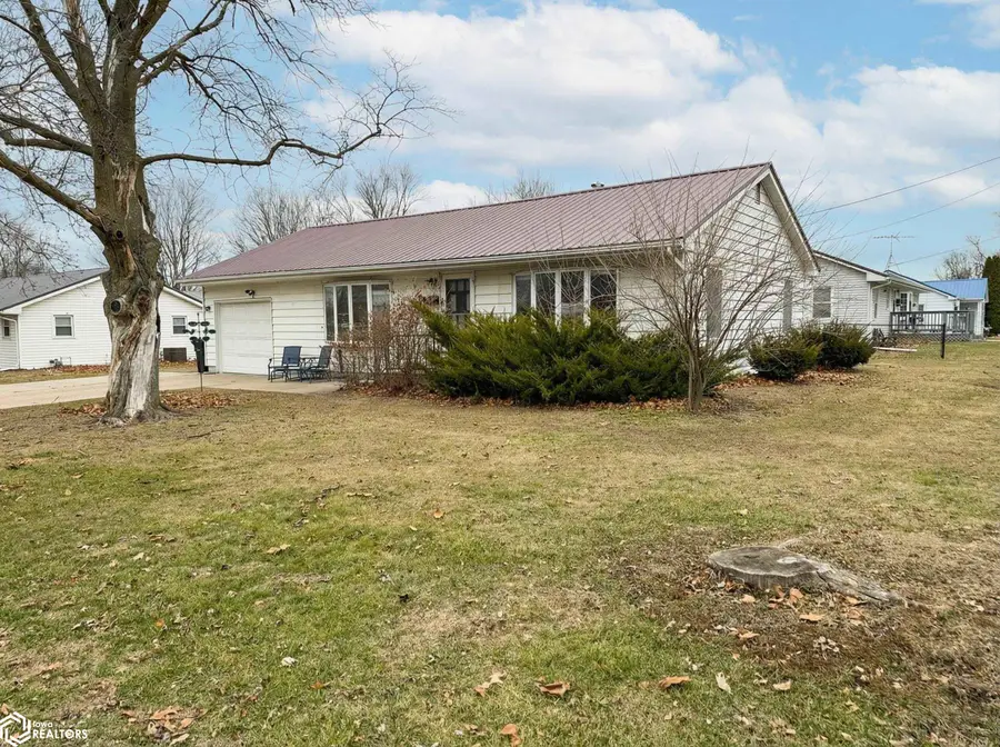 1009 E Monroe Street, Mount Pleasant, IA 52641 - Image #2