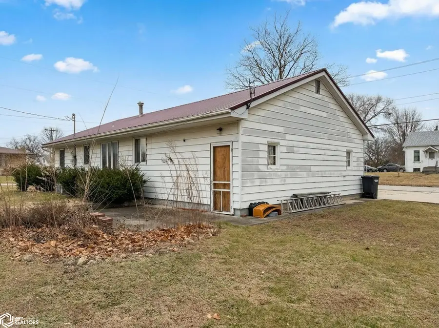 1009 E Monroe Street, Mount Pleasant, IA 52641 - Image #3