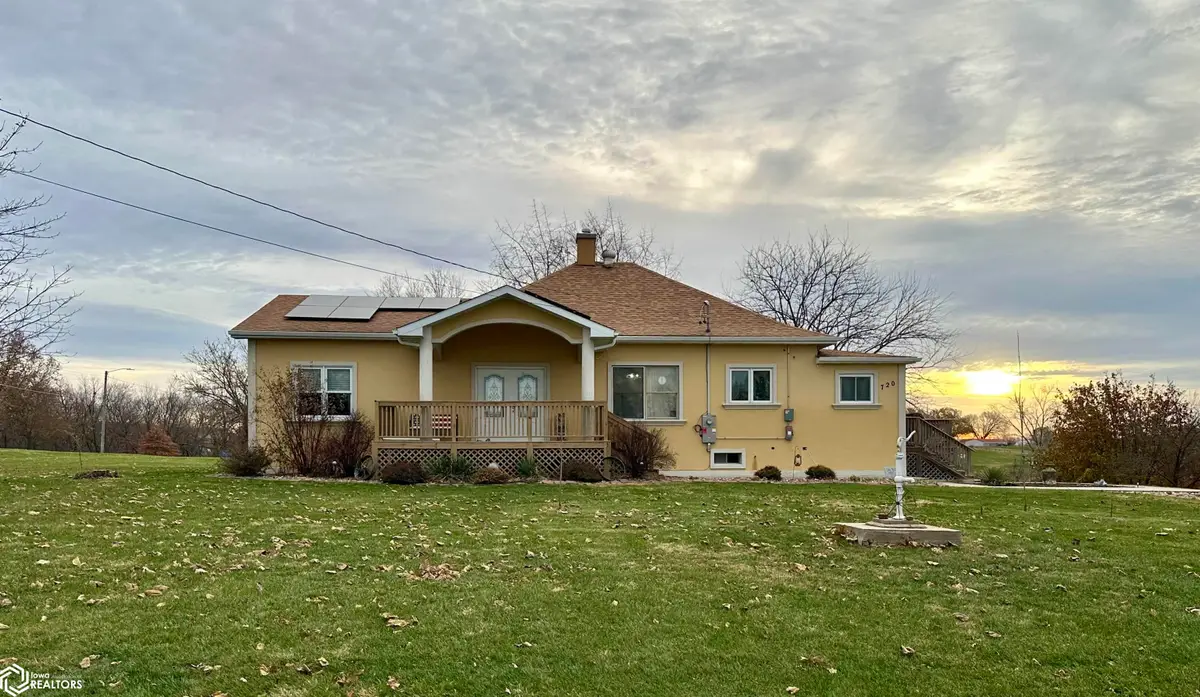 720 Northwestern Avenue, Chariton, IA 50049 - Image #1