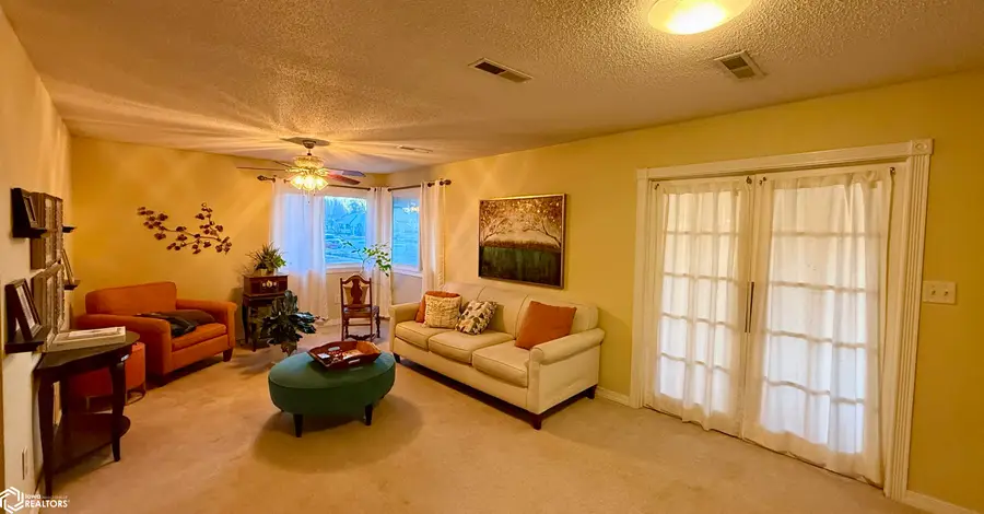 1412 Park Street, Gowrie, IA 50543 - Image #3