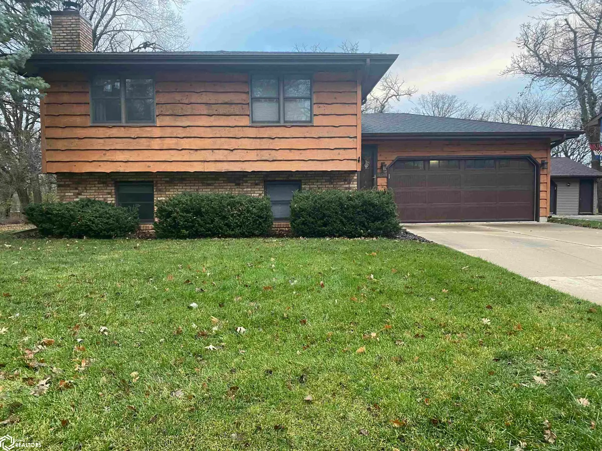 1131 15th Street Ne, Mason City, IA 50401 - Image #1