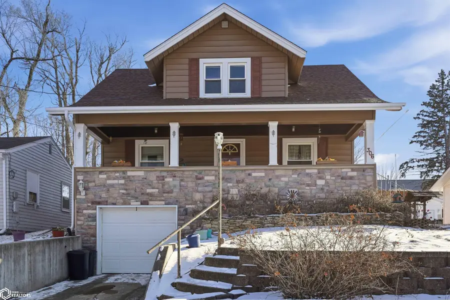 306 E 13th Street N, Newton, IA 50208 - Image #2