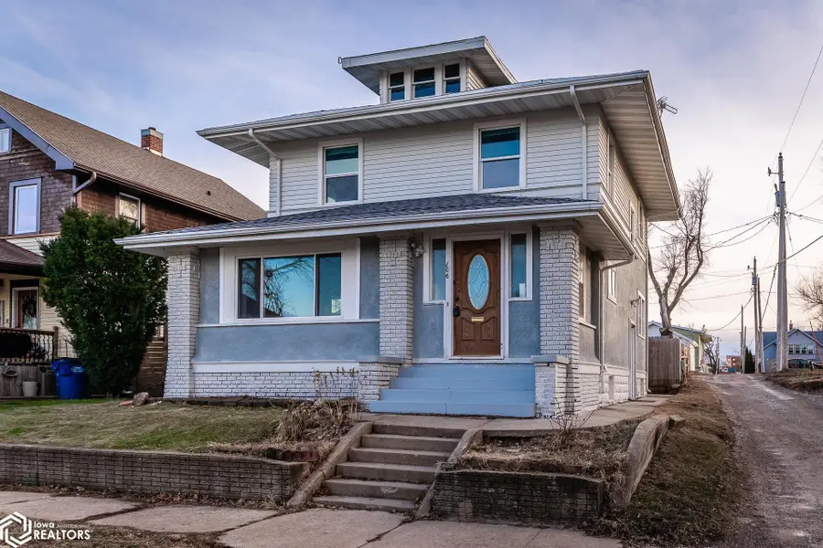 106 W Webster Street, Marshalltown, IA 50158 - Image #2