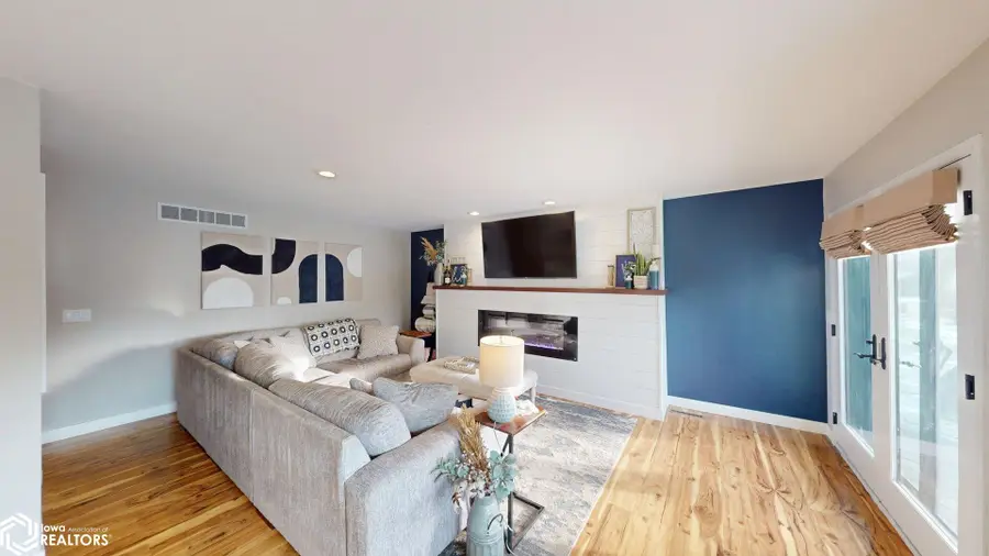 14 Charlestown Sq, Mason City, IA 50401 - Image #2