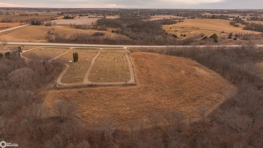 14060 Highway 92, Delta, IA 52550 - Image #2