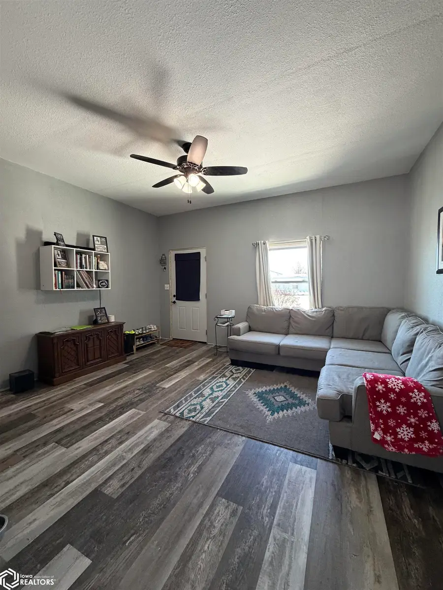 315 N Pine Street, Fremont, IA 52561 - Image #2