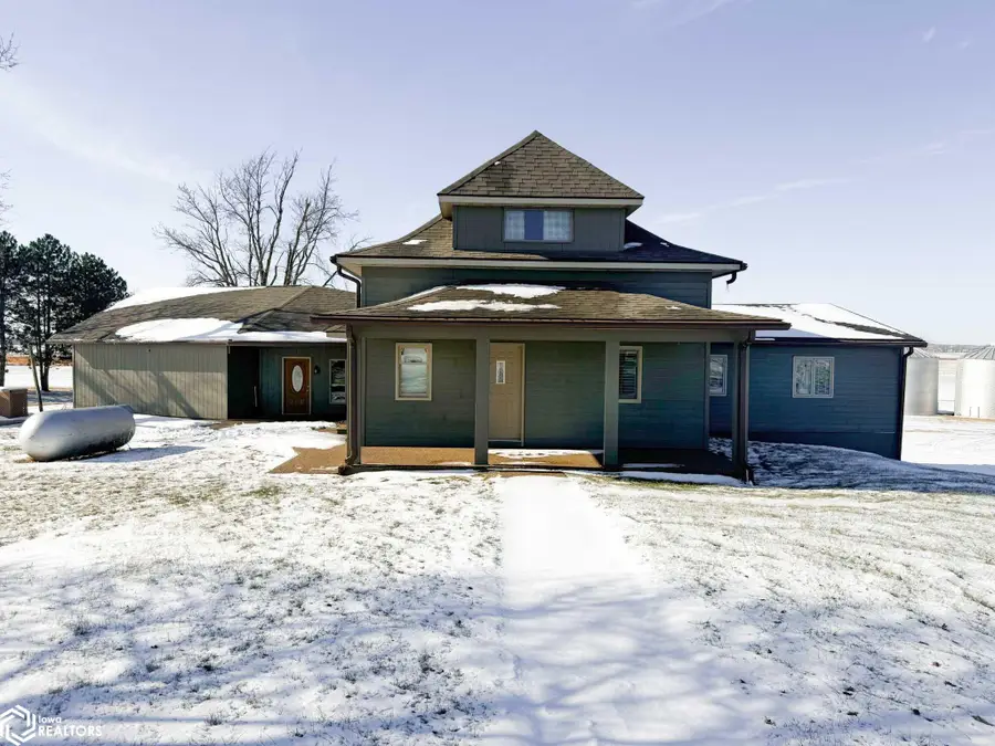 56272 380th St, Hastings, IA 51540 - Image #2