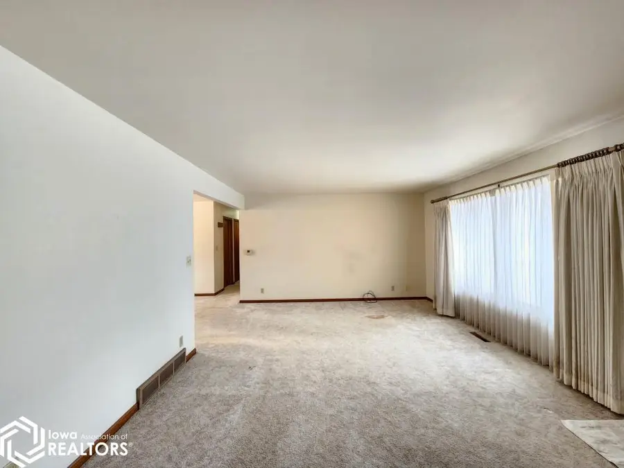 2486 Highway 65, Sheffield, IA 50475 - Image #2