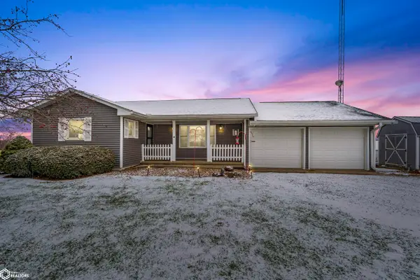 22966 458th Street, Centerville, IA 52544