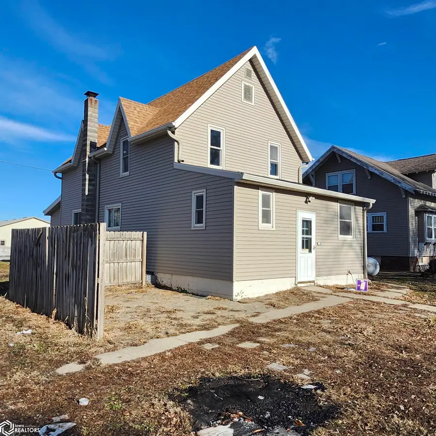 300 2nd St, Bode, IA 50519 - Image #2