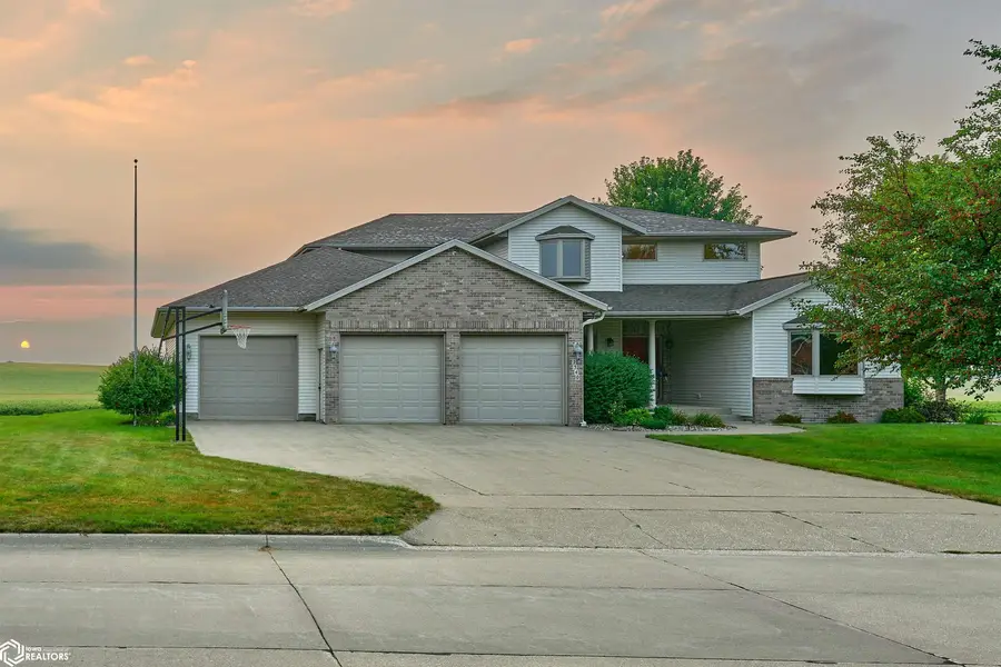 2340 Skyline Drive, Carroll, IA 51401 - #2