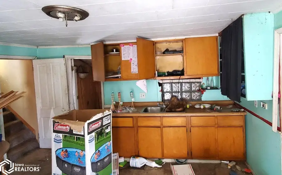 703 Church Street, Bristow, IA 50611 - #2