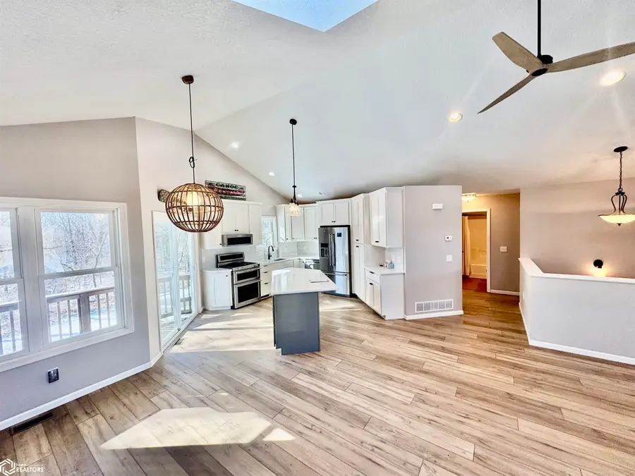 17587 Lakeshore Drive, Chariton, IA 52574 - #2