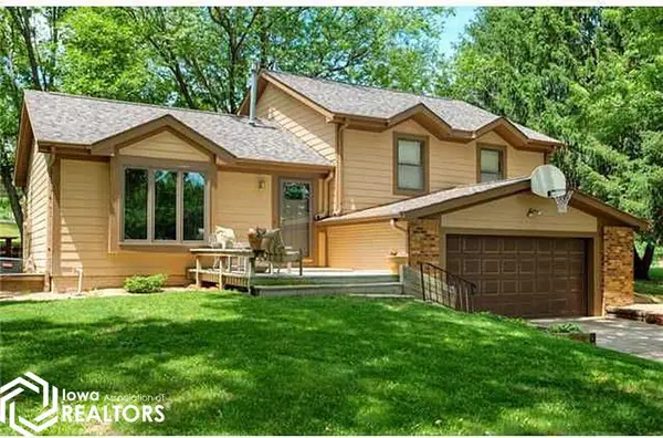 1164 Columbine Circle, Norwalk, IA 50211