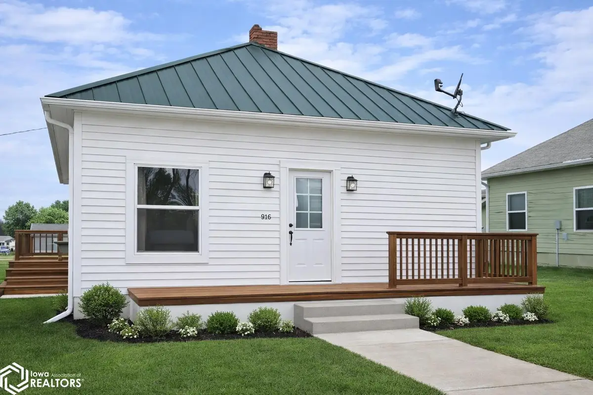 906 SE Q Street, Leon, IA 50144 - #1