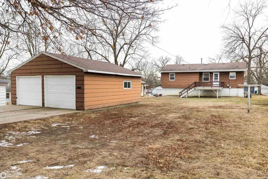 1521 Roland Avenue, Chariton, IA 50049 - #3