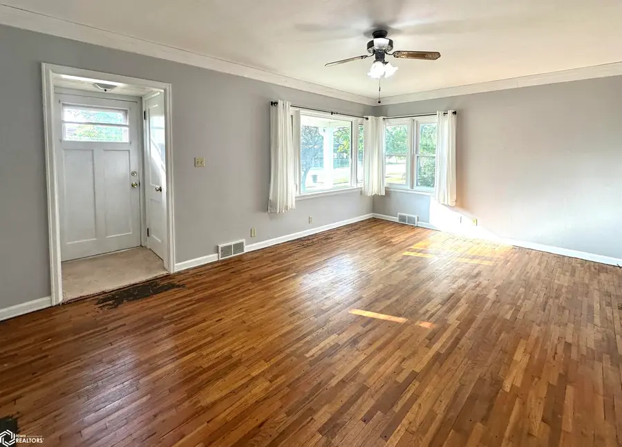 306 School Street, Iowa Falls, IA 50126 - #2