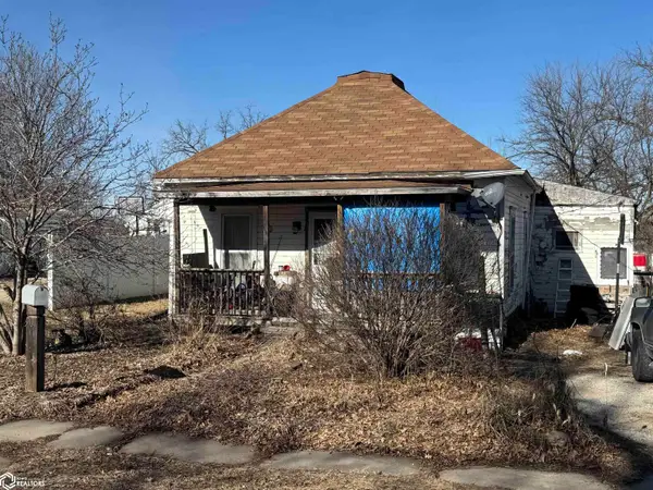 901 W Adair Street, Creston, IA 50801