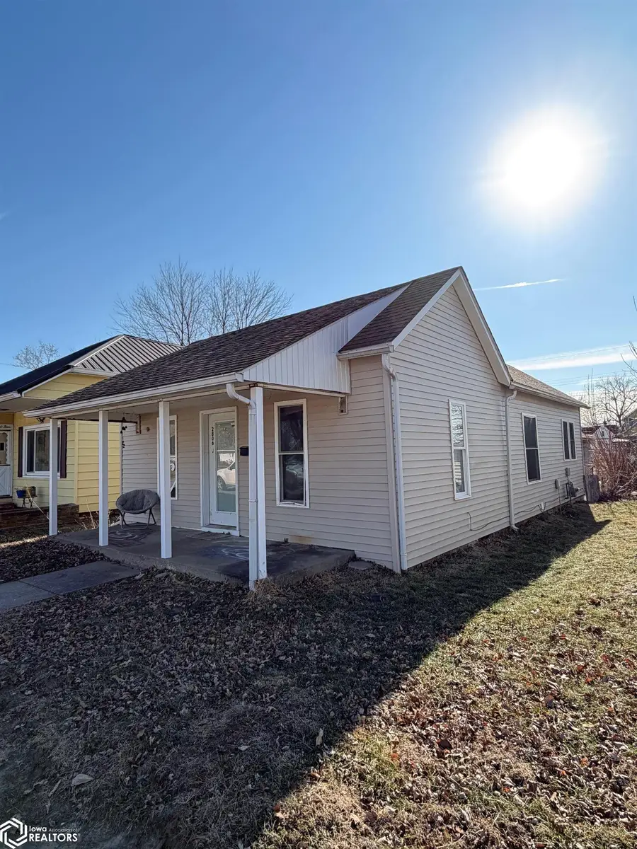 2806 Avenue J, Fort Madison, IA 52627 - #2