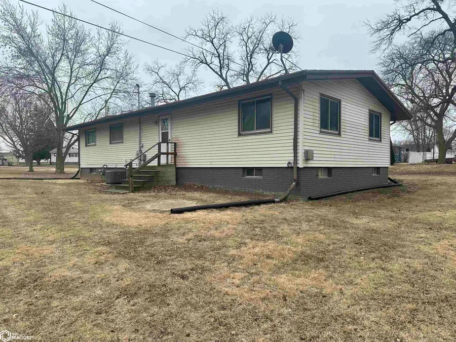 708 N 13th Street, Chariton, IA 50049 - #3