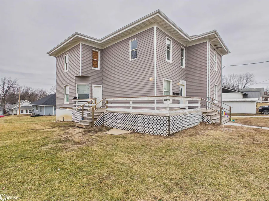 427 E State Street, Centerville, IA 52544 - #2