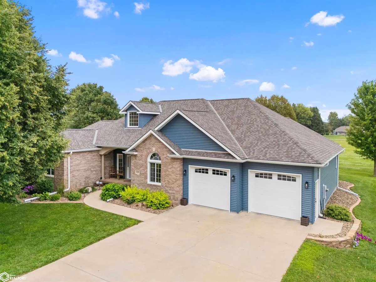 3020 Country Club Parkway, Harlan, IA 51537 - #1