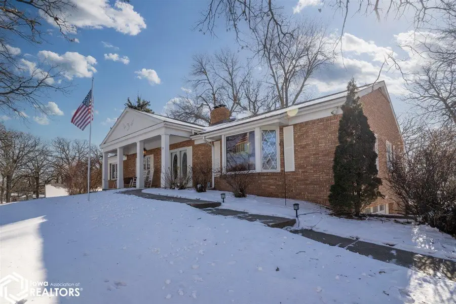 15 Timberlane Dr, Clear Lake, IA 50428 - #2