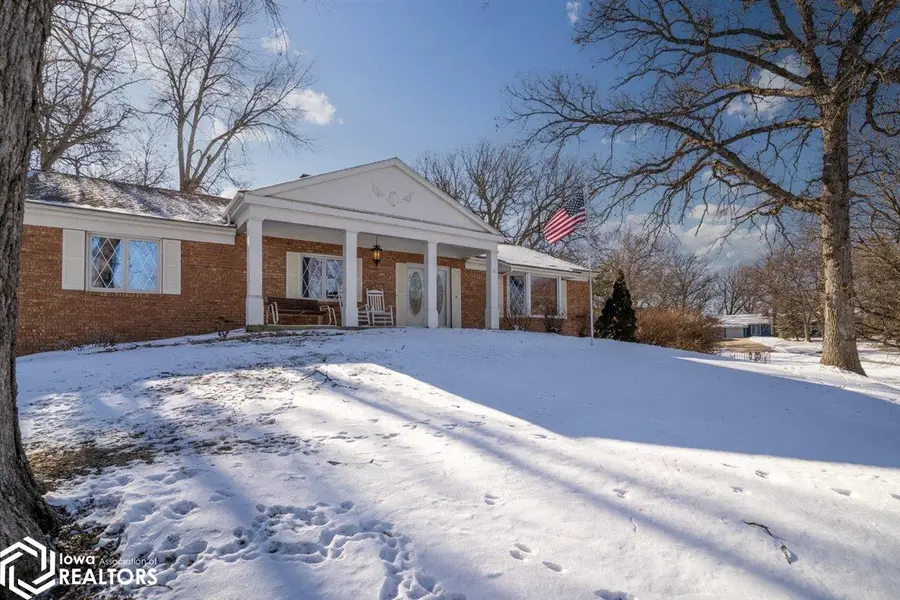 15 Timberlane Dr, Clear Lake, IA 50428 - #3