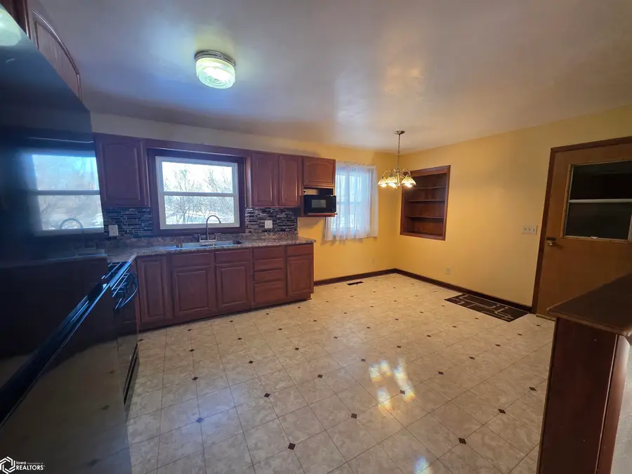 230 5th Street W, Crystal Lake, IA 50432 - #3