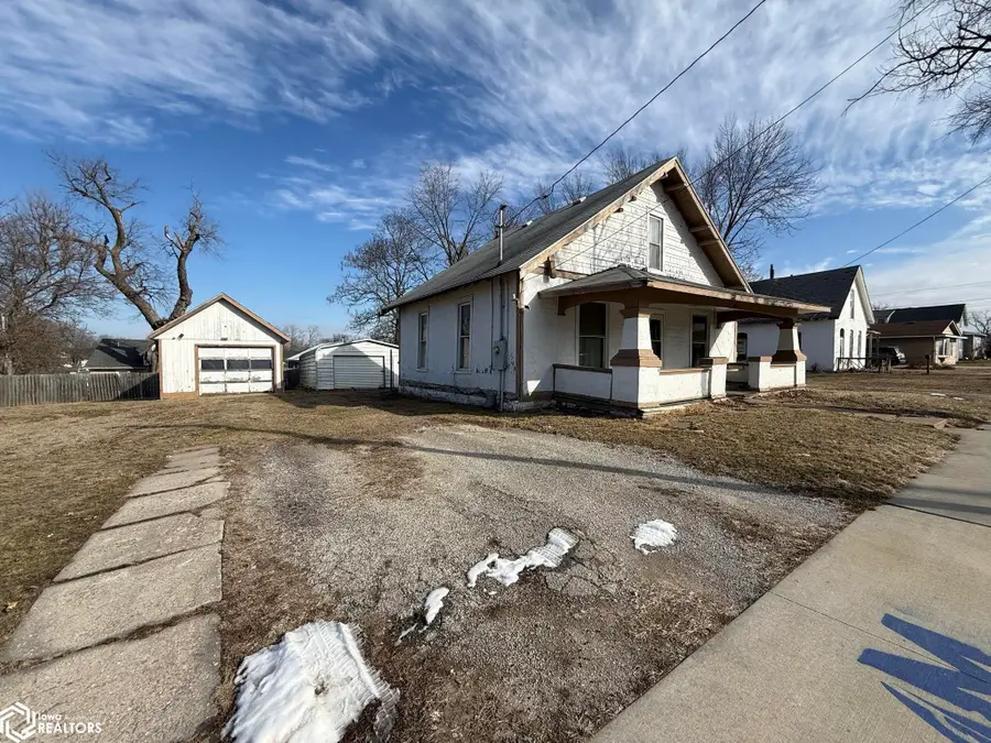 515 E State Street, Centerville, IA 52544 - #2