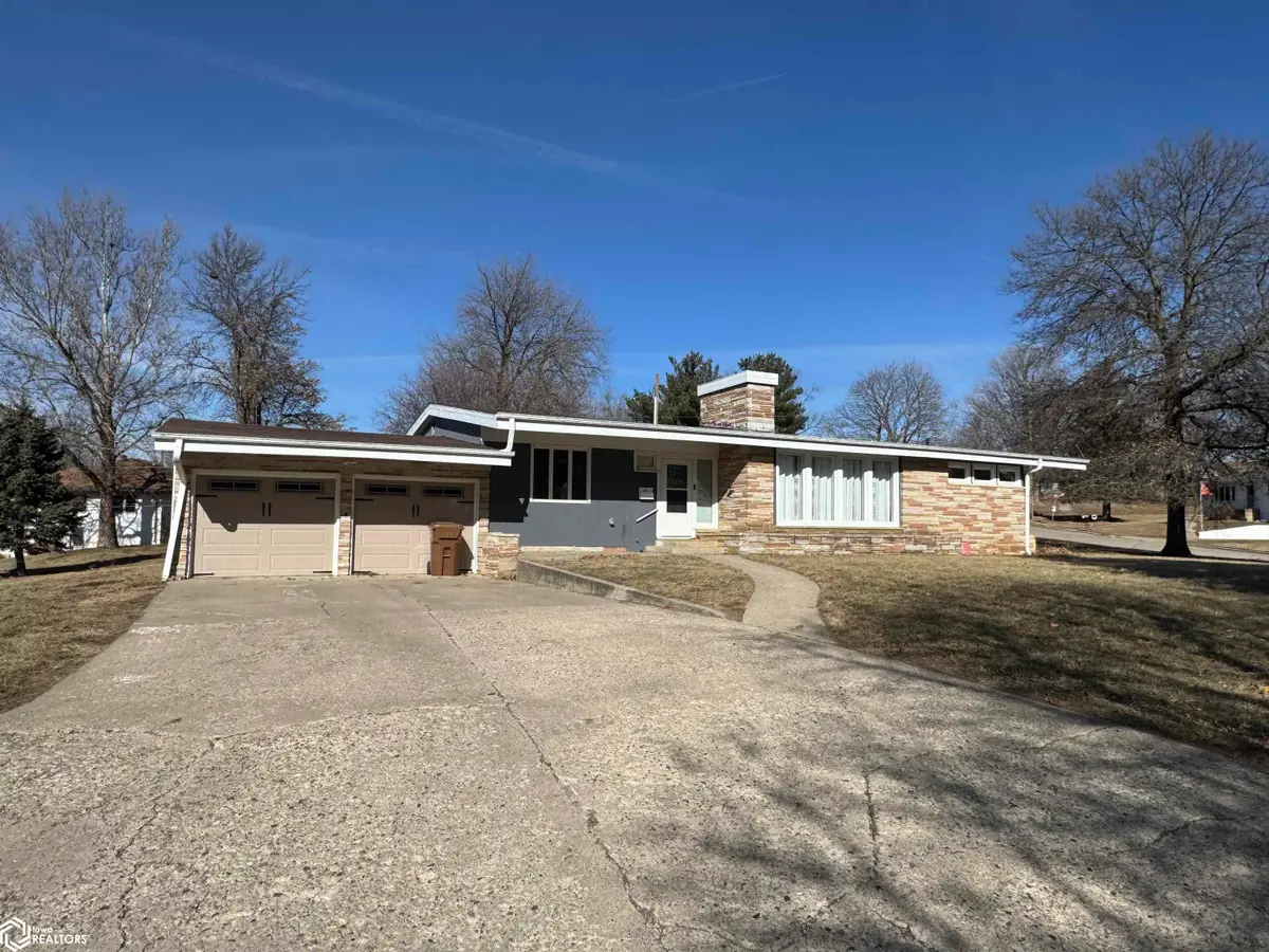 1110 Broadway St, Audubon, IA 50025 - #1