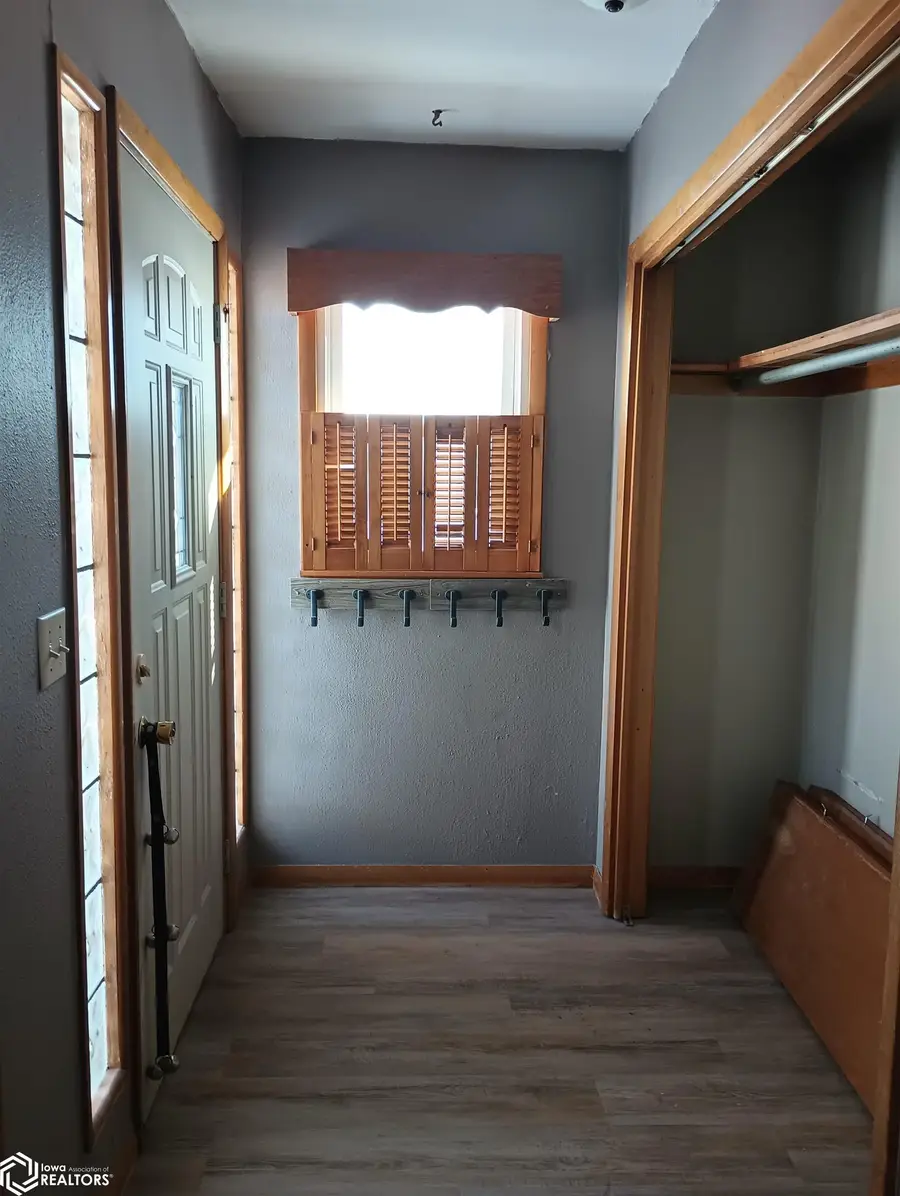 409 6th St Sw, Hampton, IA 50441 - Image #2