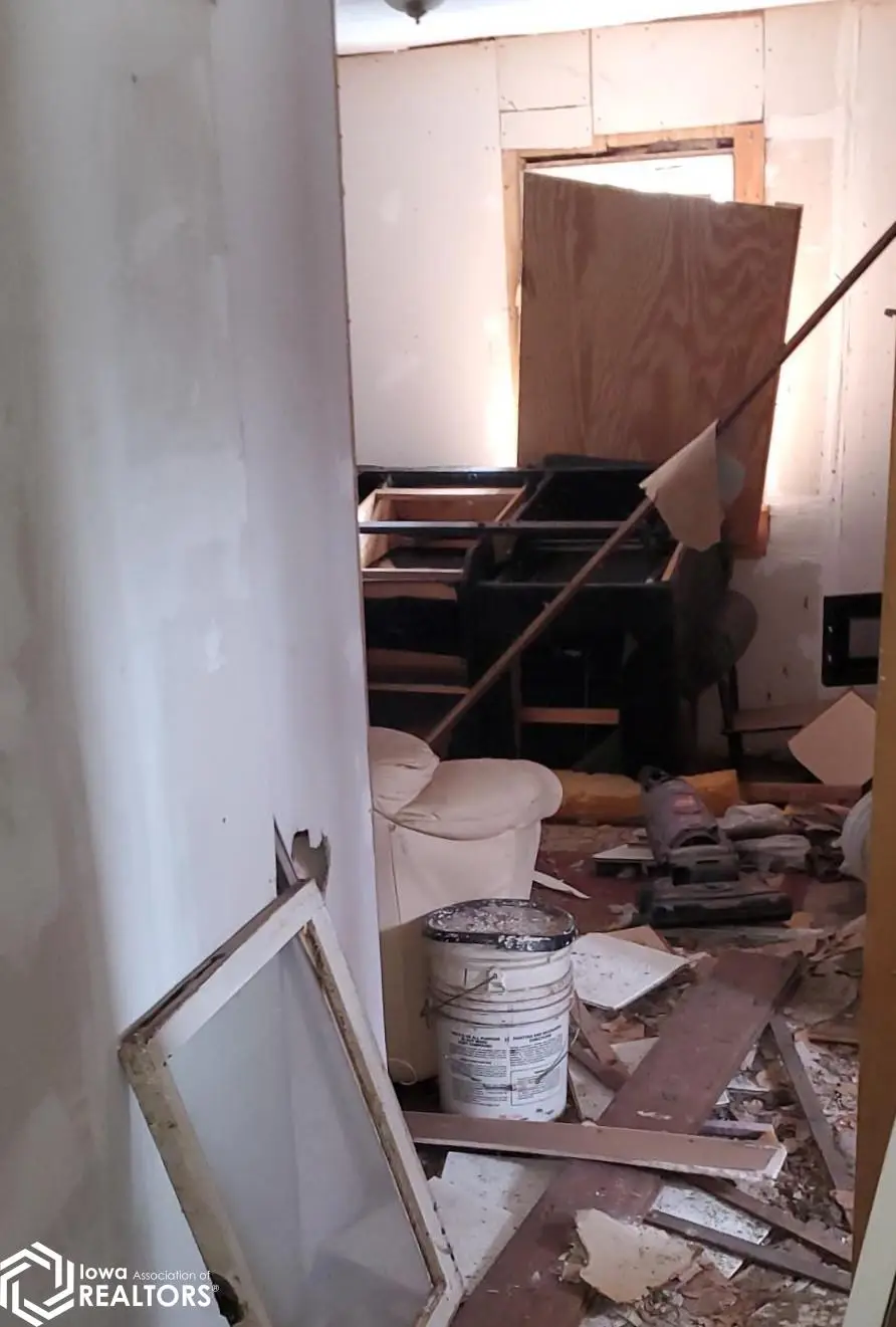 3504 Easton, Des Moines, IA 50317 - Image #2