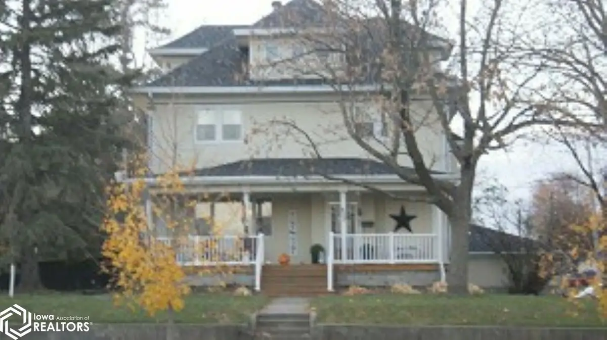 827 N Main Street, Carroll, IA 51401 - #1