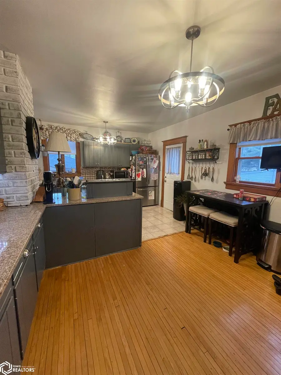 827 N Main Street, Carroll, IA 51401 - #3