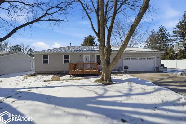 1302 4th Street, Eldora, IA 50627