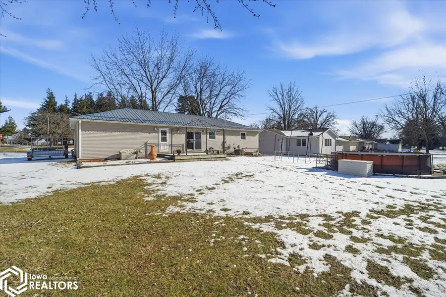 1302 4th Street, Eldora, IA 50627 - #3