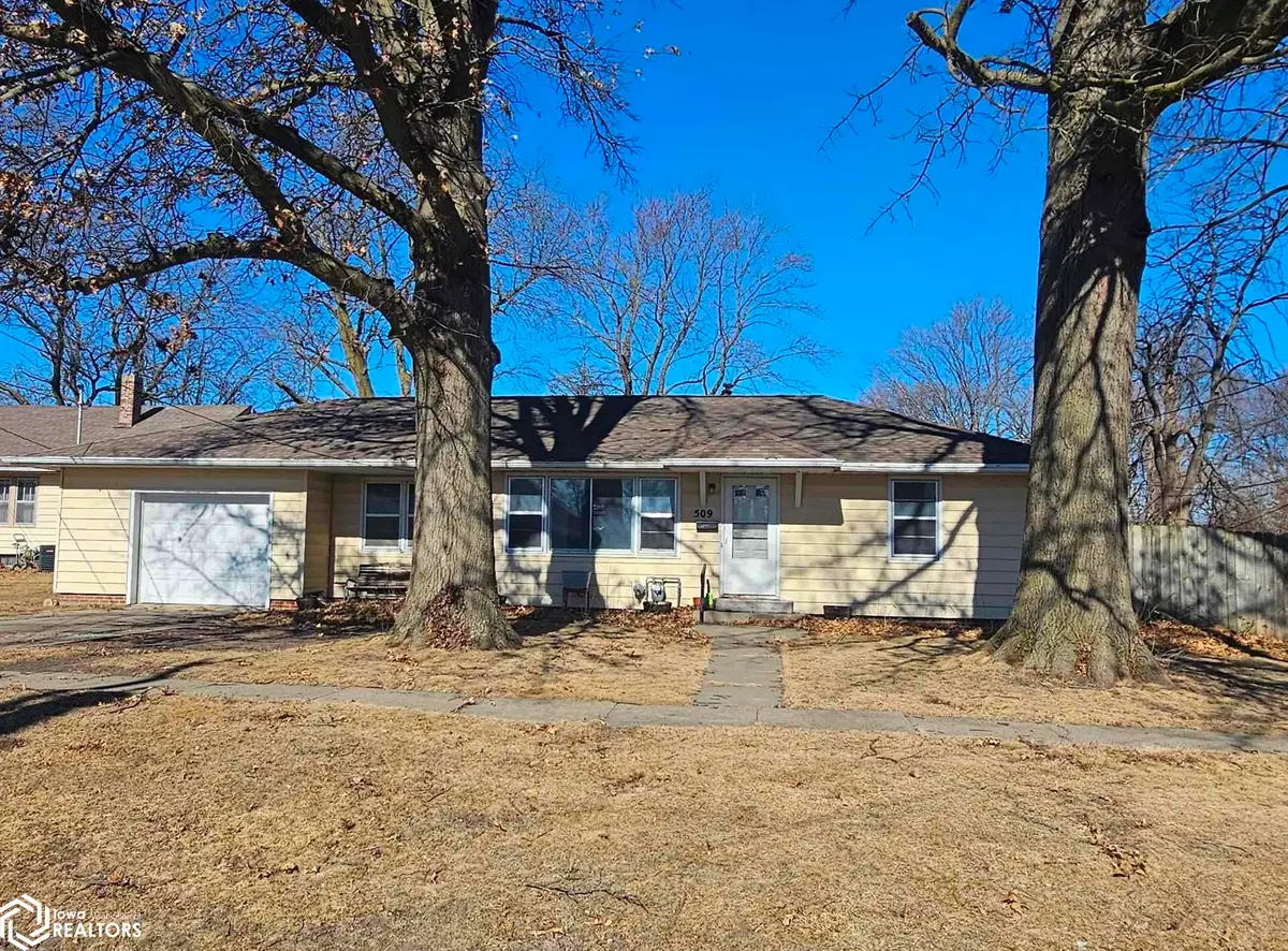 509 W Buckeye Street, Creston, IA 50801 - #1