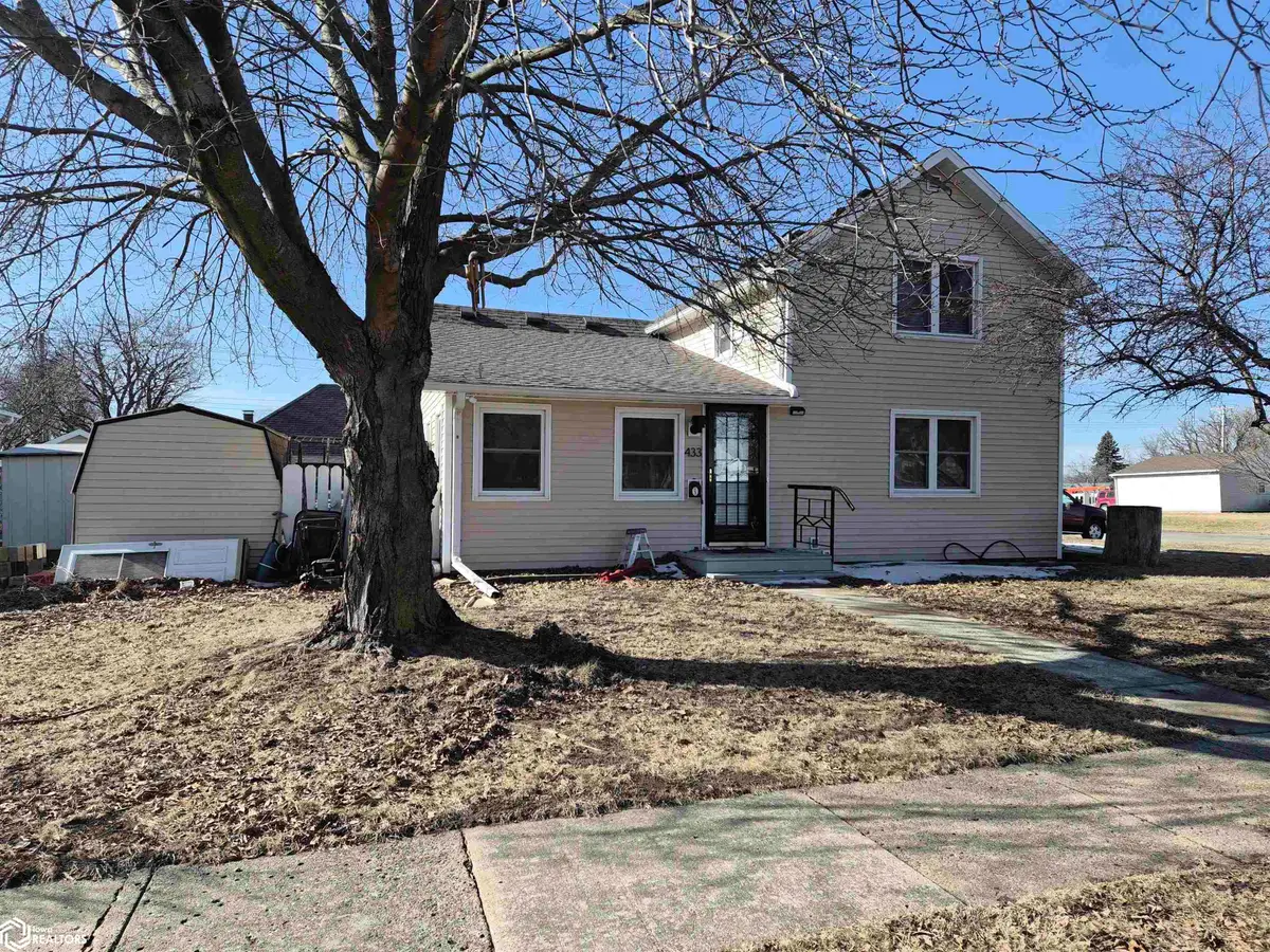 433 Main Street, Grinnell, IA 50112 - #1