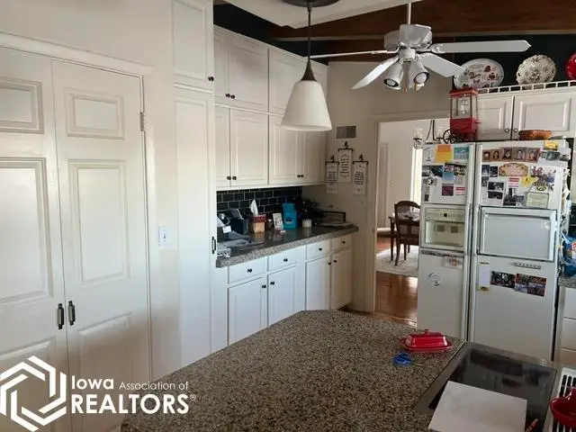 1547 Belmond Road, Belmond, IA 50421 - #3